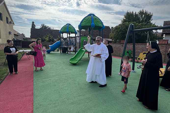 Blagoslov igrališta i obnovljenih prostorija vrtića