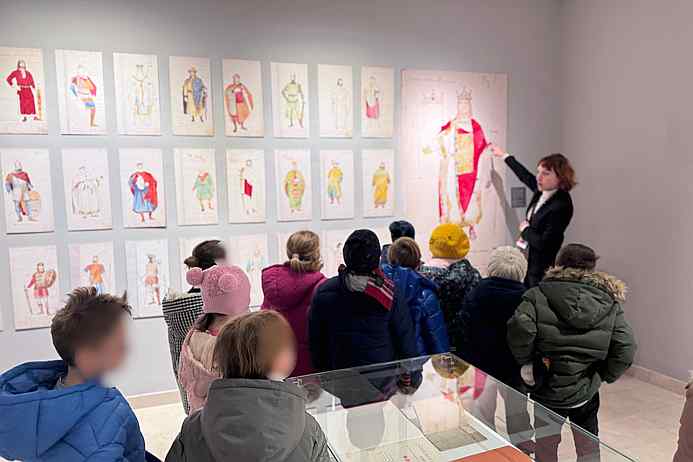 U početku bijaše kraljevstvo